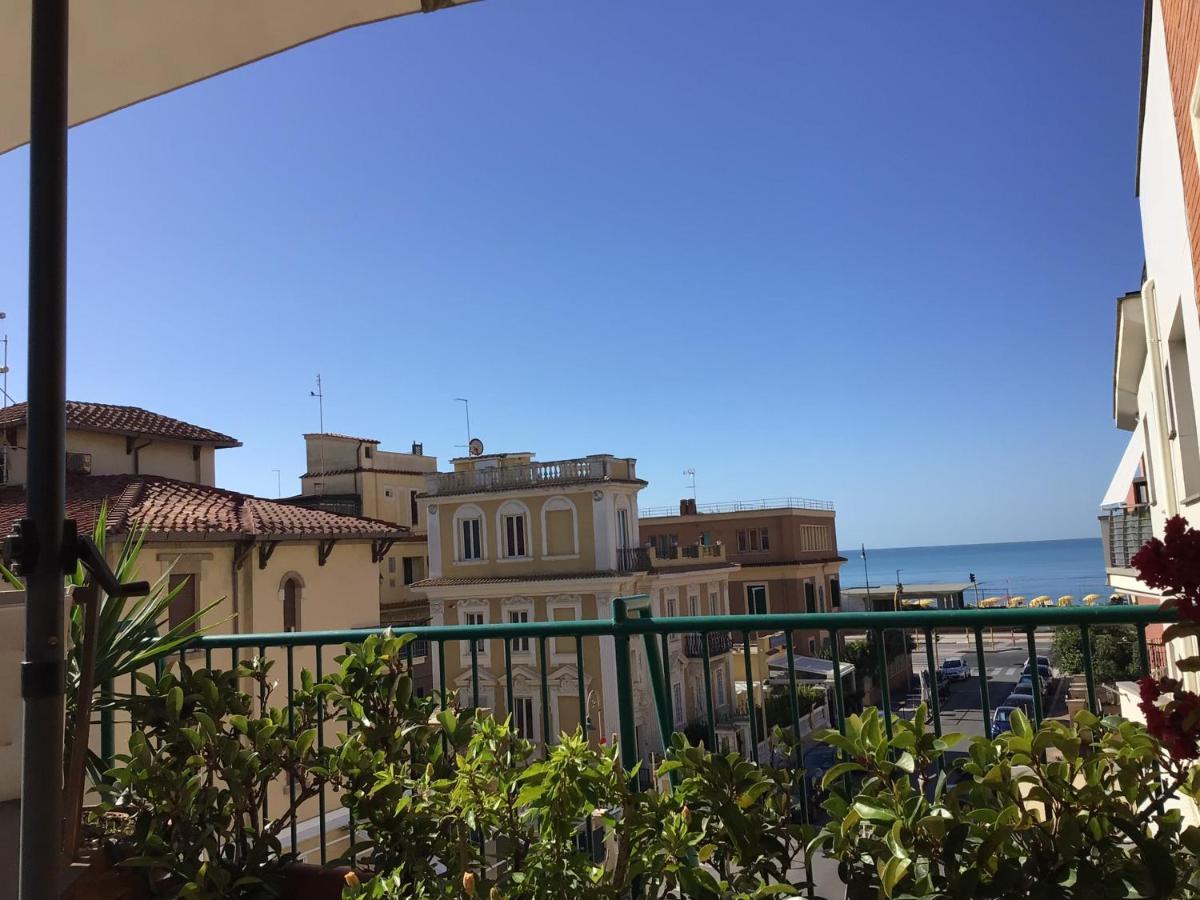 Ostia Bed And Beach Extérieur photo